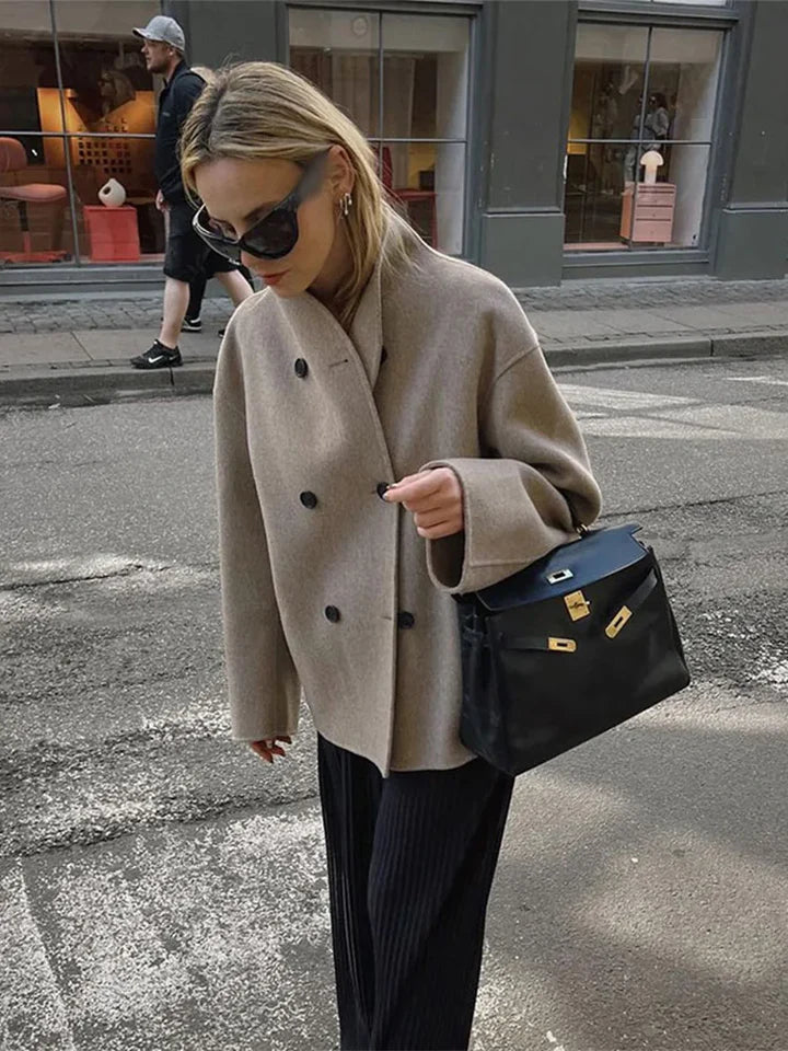 Veste oversize tendance avec bouttons