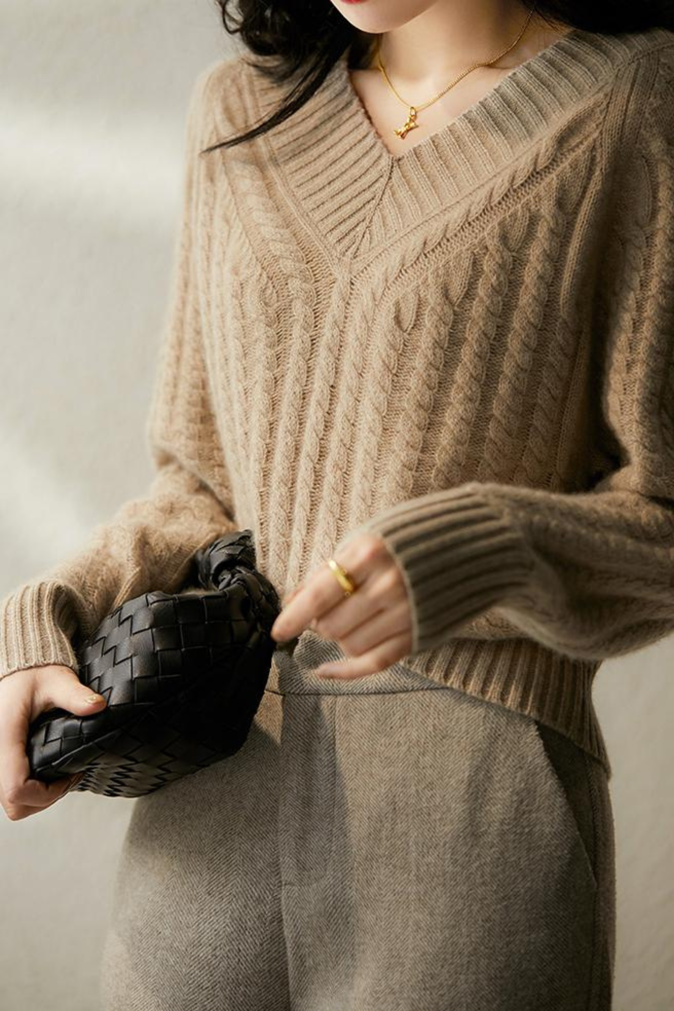 Romy | Pull En Maille à Col En V Pour Femmes