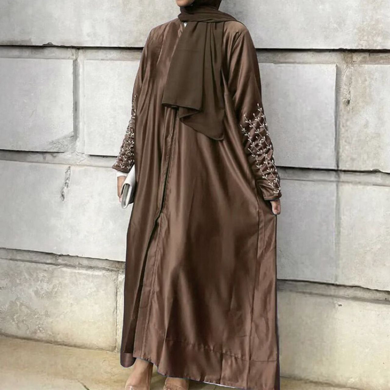 Abaya Perlée Faite à la Main